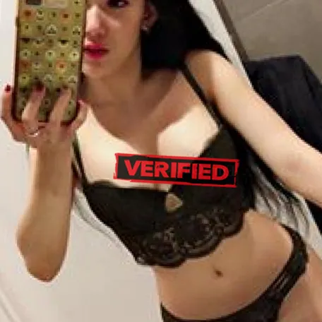 Julia fucker Prostitute Ditzingen