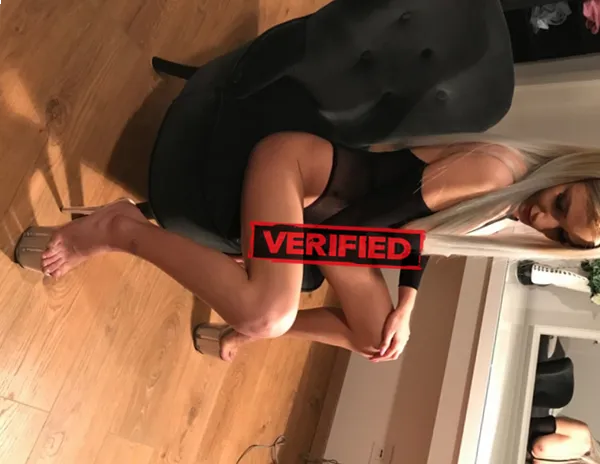 Leah Sex Finde eine Prostituierte Planken