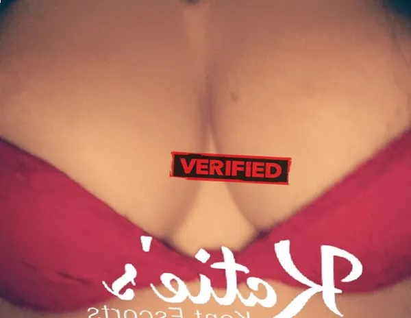Alana sexmachine Prostitute Mubarak al Kabir